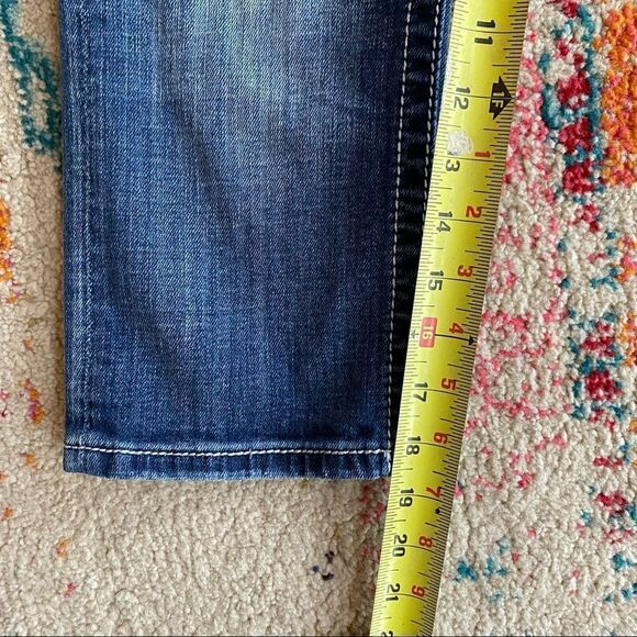 Miss Me Rhinestone Cross Capris Jeans - Picture 13 of 13